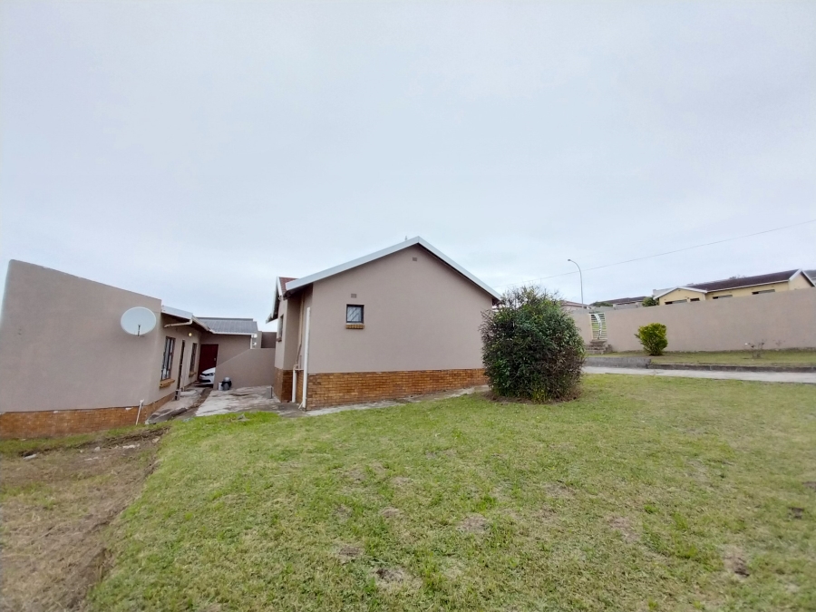 To Let 3 Bedroom Property for Rent in Southernwood Eastern Cape